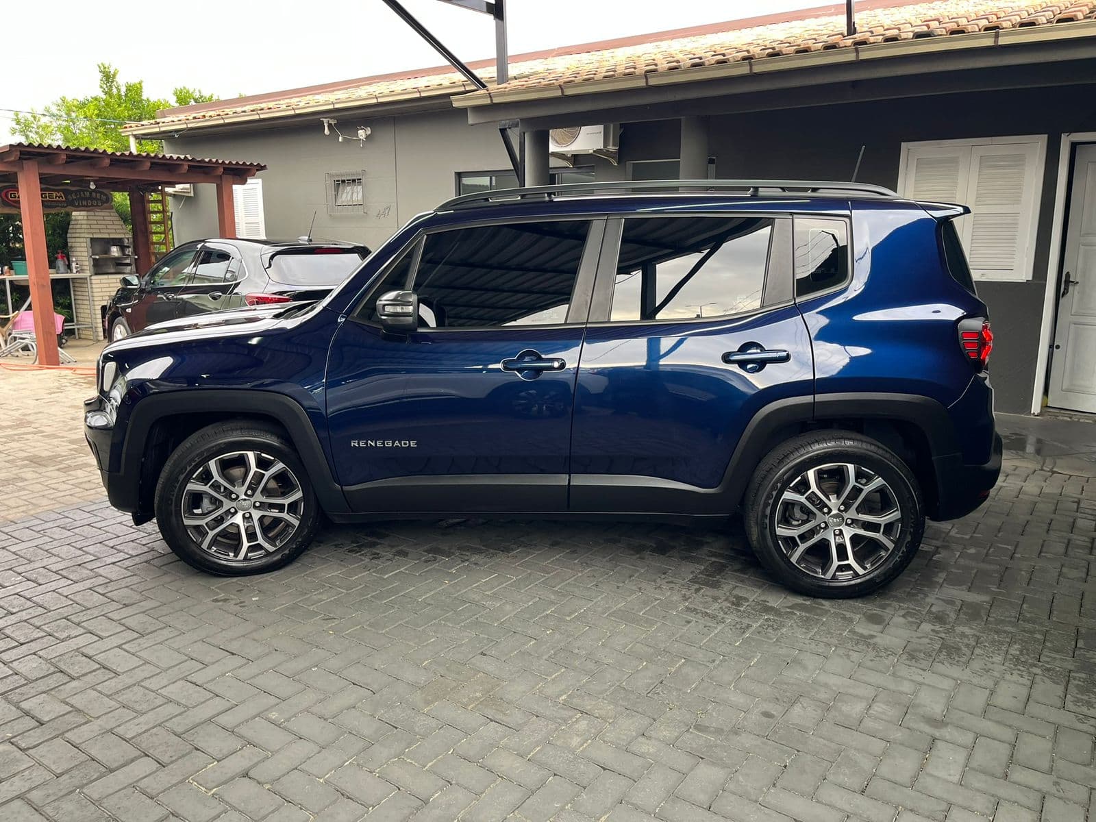 Renegade Long. T270 1.3 TB 4x2 Flex Aut. - Imagem 8