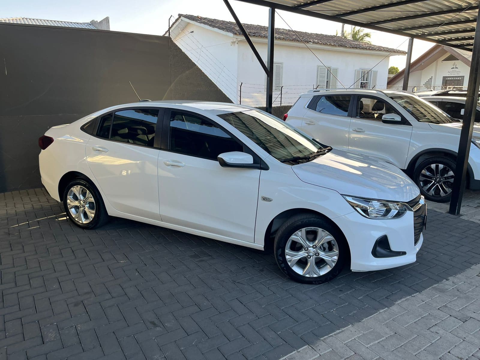 ONIX SEDAN Plus LTZ 1.0 12V TB Flex Aut. - Imagem 4