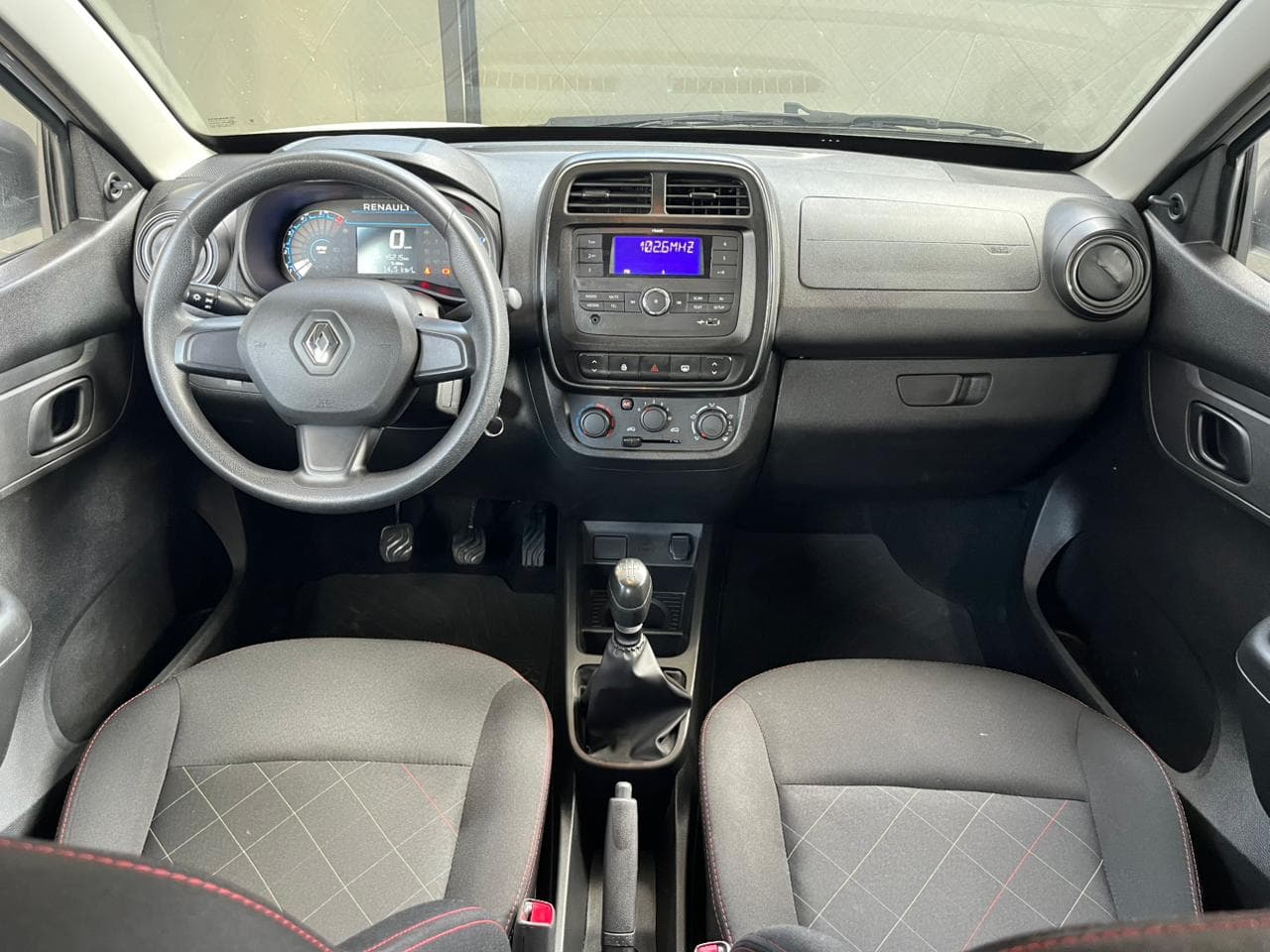 KWID Zen 1.0 Flex 12V 5p Mec. - Imagem 2