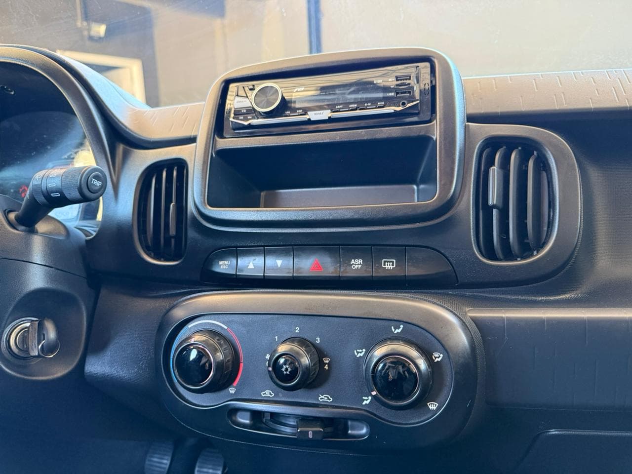 MOBI LIKE 1.0 Fire Flex 5p. - Imagem 6