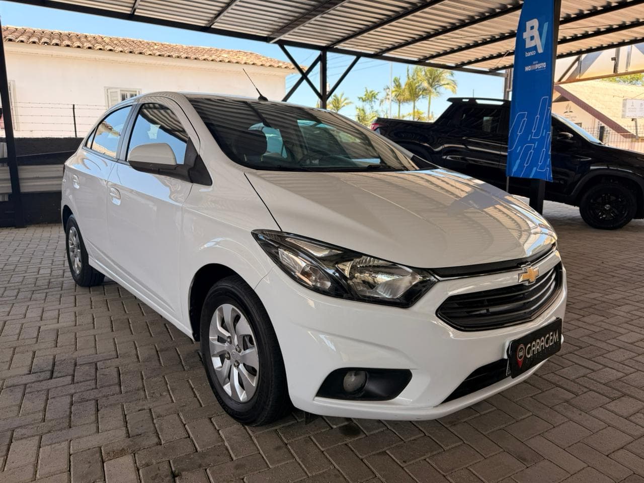 ONIX HATCH LT 1.0 8V FlexPower 5p Mec.