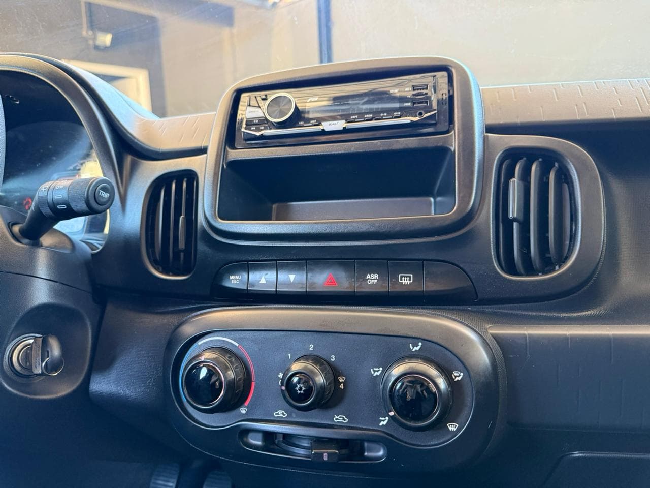 MOBI LIKE 1.0 Fire Flex 5p. - Imagem 7