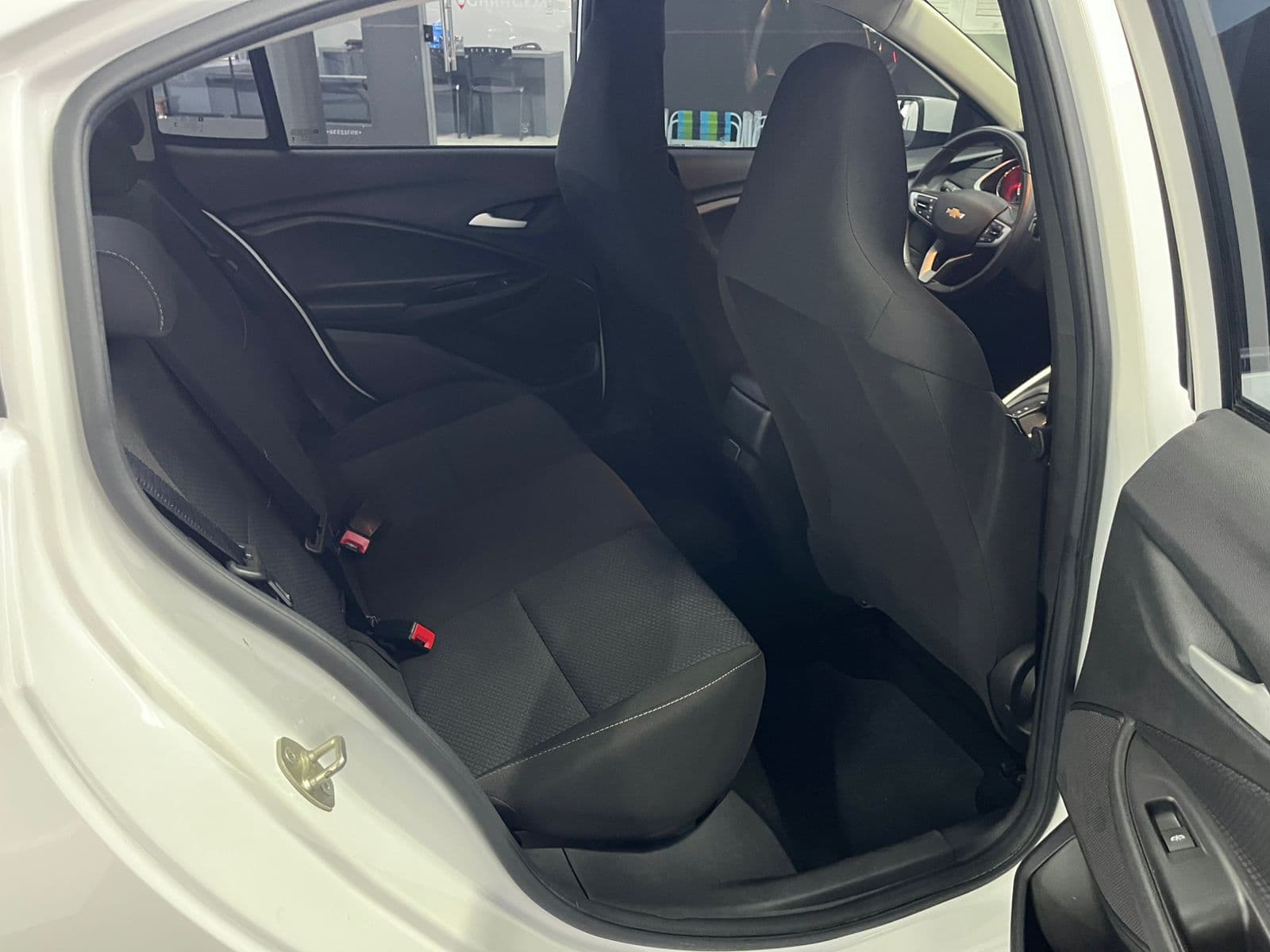 ONIX SEDAN Plus LTZ 1.0 12V TB Flex Aut. - Imagem 3