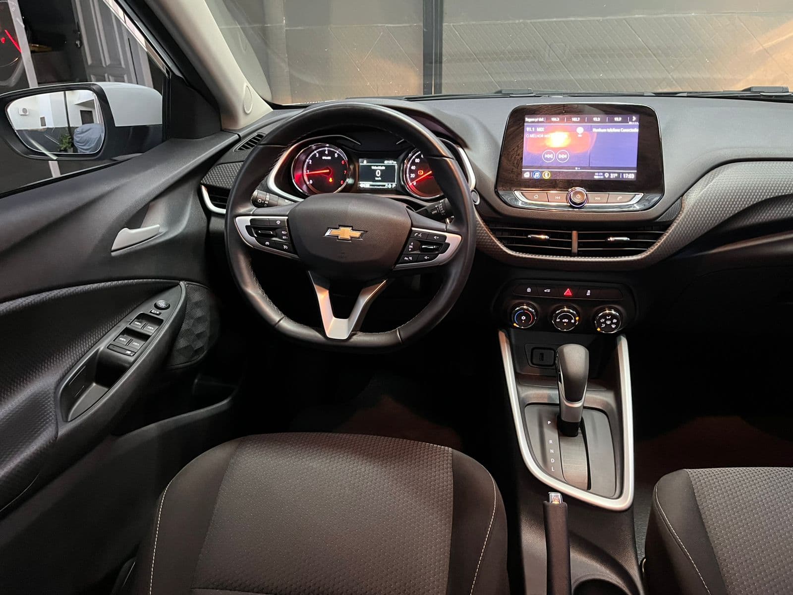 ONIX SEDAN Plus LTZ 1.0 12V TB Flex Aut. - Imagem 4